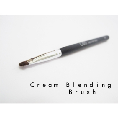 ORIS BR 003 cream blending brush   IDR 32,500 depan  large